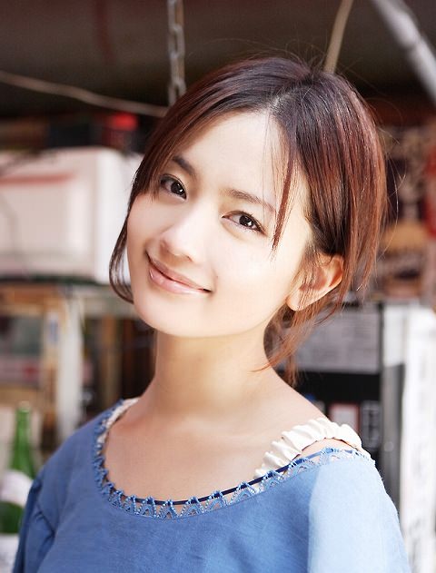 跨越8年的新娘島尾真美子